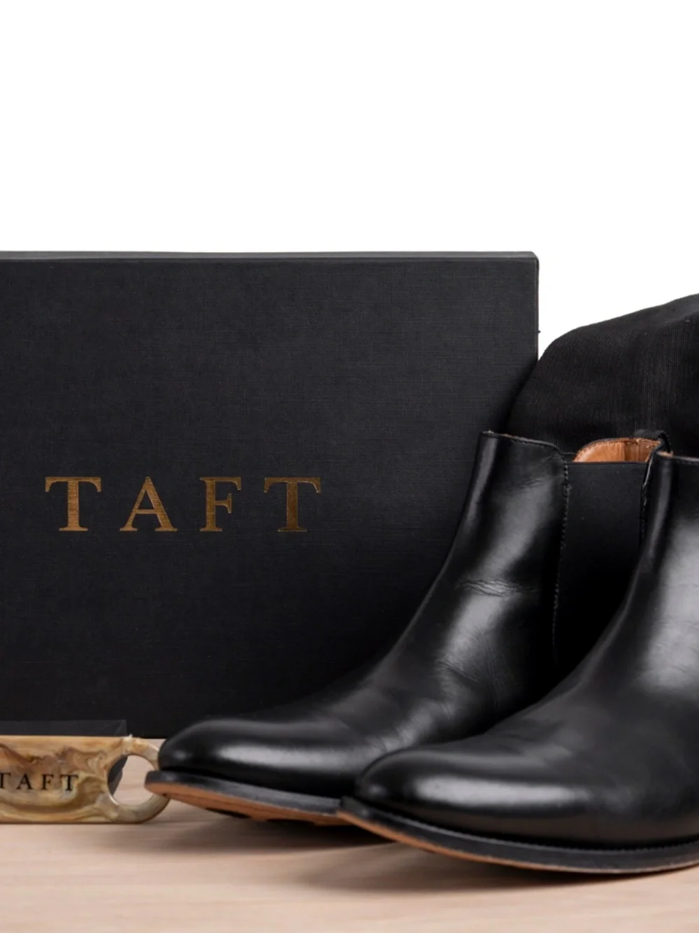 TAFT Hiro Chelsea Boot Midnight Leather Size 10